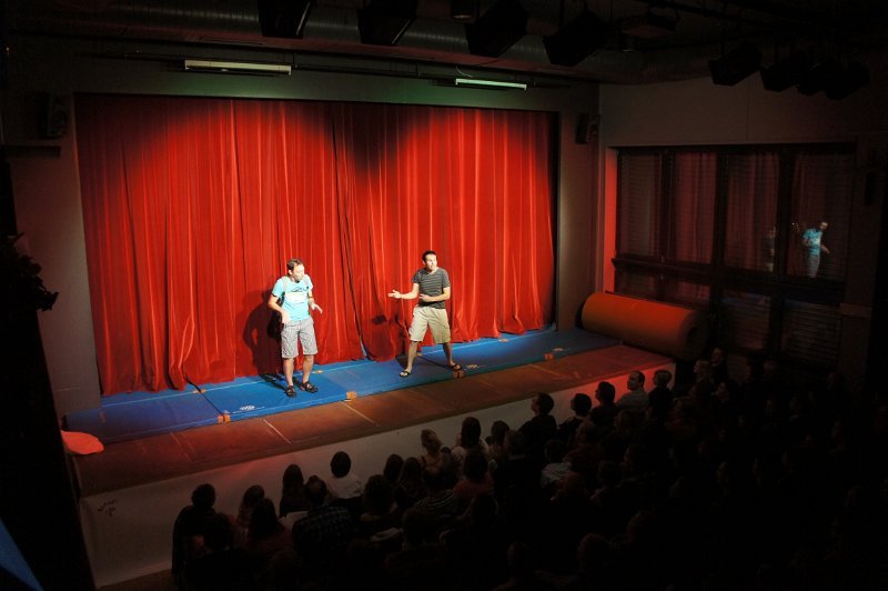 17_theatre_02